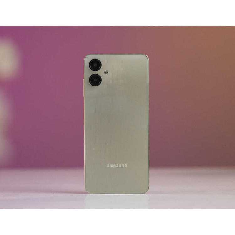 گوشی سامسونگ Galaxy A06 5G دو سیم کارت 128 گیگابایت و رم 4 گیگابایت - به همراه به همراه شارژر 25 وات سامسونگ،